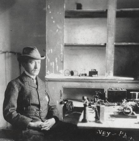Marconi and his receiving apparatus at Signal Hill at St. John's, Newfoundland, Dec 1901